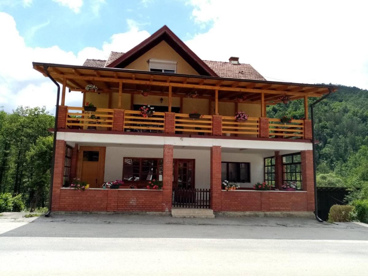 Apartman Dunja I Milos 莫克拉戈拉 外观 照片